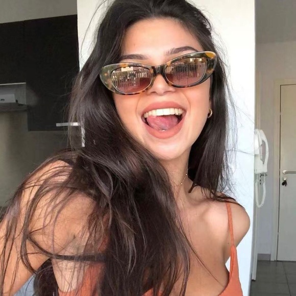 Meet your Posher, Terri - Picture 1 of 1